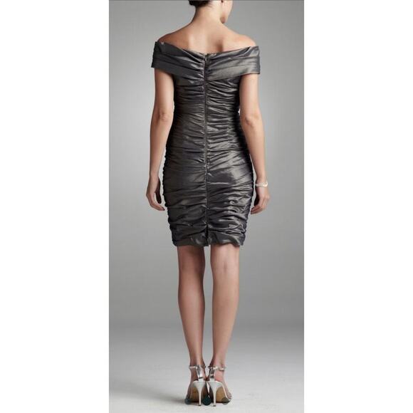 Y2K Off-the-Shoulder Ruched Stretch Taffeta Elegant Dress Gray Brooch Womens 10 - Picture 2 of 8
